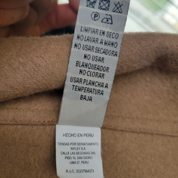 Beautiful Wool & Alpaca Cape - Picture 8 of 8